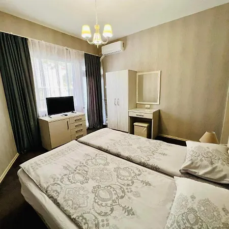 джорджия קיטן