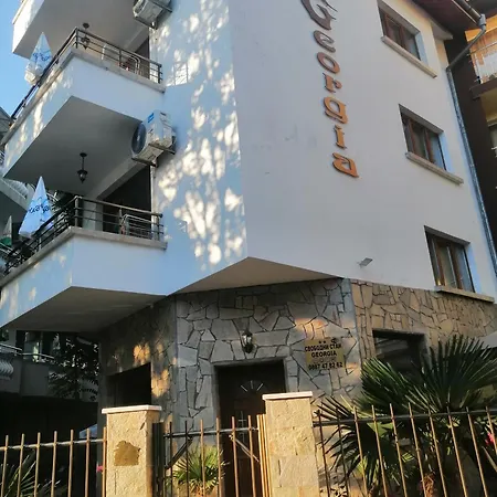 джорджия קיטן