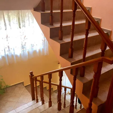 джорджия בית הארחה קיטן